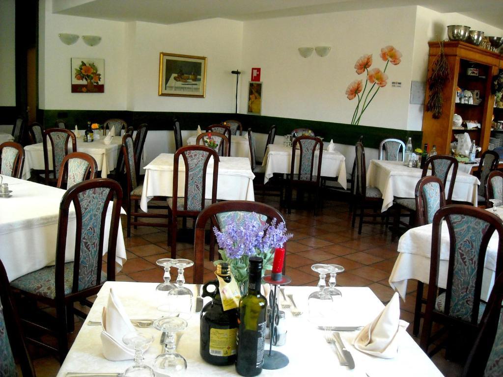 Hotel Faedo Pineta 外观 照片