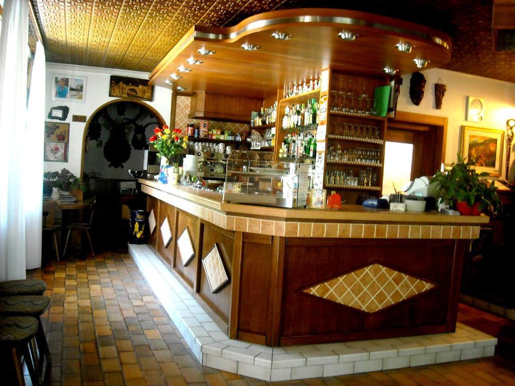 Hotel Faedo Pineta 外观 照片